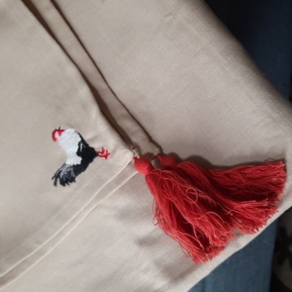 Table Cloth Farm Farmhouse Country Cow Pig Chicken Lamb Embroidered Linen Tassel - Picture 2 of 8